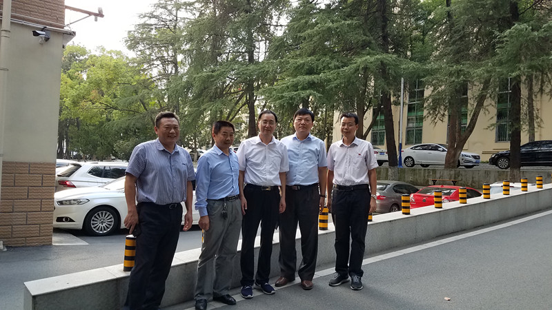 刘彦明会见金诚_副本.jpg 刘彦明会见金诚_副本.jpg